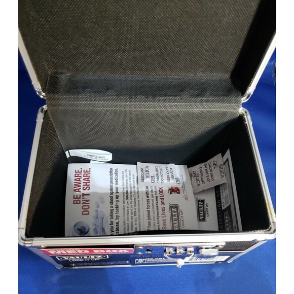 Vaultz Security Box With Keyless Security Combination Lock Med Lock Box NEW - Picture 6 of 6